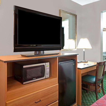 Travelodge Sacramento/Rancho Cordova Eksteriør billede