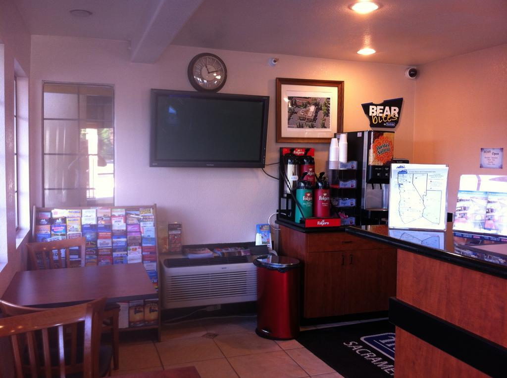 Travelodge Sacramento/Rancho Cordova Eksteriør billede